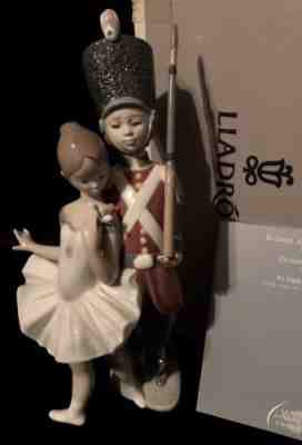 Lladro "Little Tin Soldier" Nutcracker (8321 Mint in Box) Perfect for Christmas!