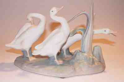 Vintage Lladro Geese Group Porcelain Figurine Statue, Retired 9