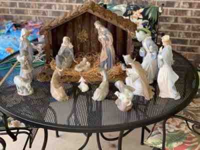 12 piece Lladro By NAO porcelain nativity set Original Boxes