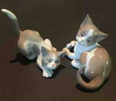 Lot Of 2 Llardo 5112 & 5114 Kitten Surprise & Attentive Cat Exc Condition 1981