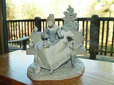 Lladro Feeding The Pigeons #5428 RARE 