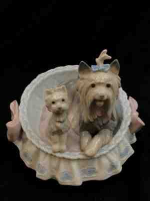 Lladro Porcelain 6469 OUR COZY HOME LLADRÓ YORKSHIRES DOGS YORKIE PUPPY 