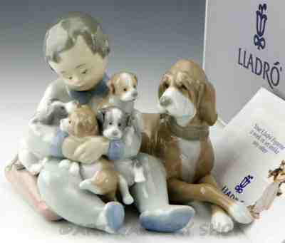 Lladro Figurine NEW PLAYMATES BOY with DOG & PUPPIES #5456 Retired Mint Box 