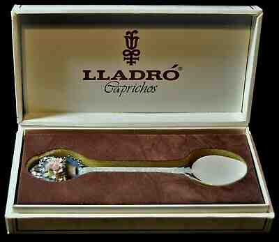 M1097-LARDO CAPRICHOS Light Blue Porcelain Spoon Blue Flowers #1548.2 