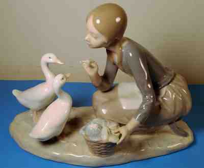 Girl Feeding Geese Lladro Large Figurine 4849