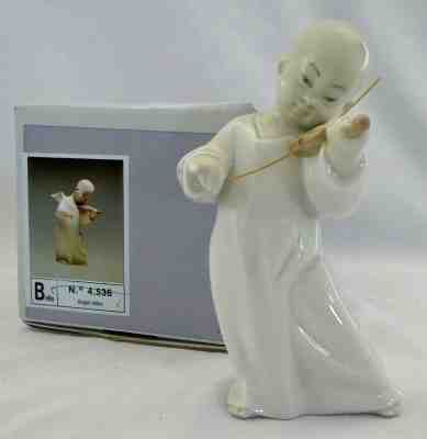 Vintage LLadro Figurine - Lladro Glossy Finish #4536 - Asian Angel Playing the popular Violin