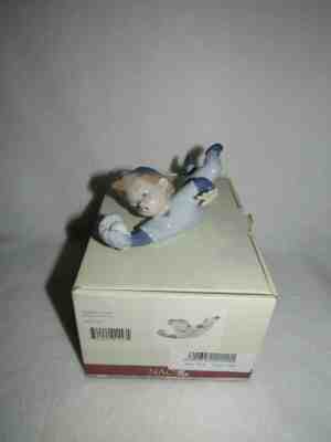 Giving It His All Nao Lladro Baseball Boy Figurine #02001557 - 2005 - MIB