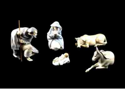 LLARDO 5-Piece Porcelain Nativity Christmas Set w/Jesus Joseph Mary & Animals