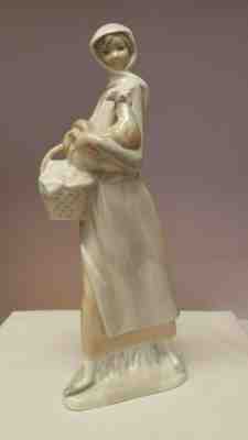 lladro woman with chicken