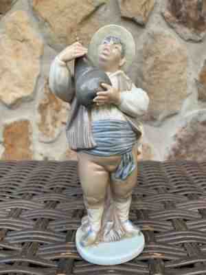 Lladro Figurine 4154 Man With Wine Skin Sack