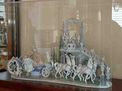 Lladro Cinderella's Arrival Sculpture Figurine - Limited Edition  
