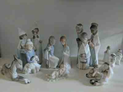 Lladro Figurine Children Nativity Set Complete 14 pcs