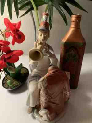 Lladro 1408”Practice Makes Perfect- Norman Rockwell Series- Mint Condition!!!!