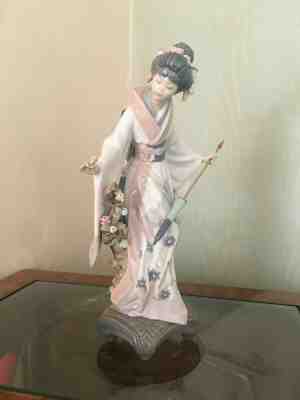 Lladro Figurine Daisa 1984 Geisha Handmade in Spain Marked F 24D