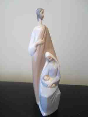 LLADRO FIGURINE HOLY FAMILY NATIVITY  JOSEPH MARY INFANT JESUS PORCELAIN 