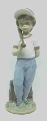 LLADRO PORCELAIN BASEBALL PLAYER FIGURINE 