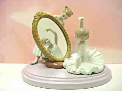 MY PERFECT POSE BALLERINA GIRLS WITH MIRROR FIGURINE BY LLADRO #8571