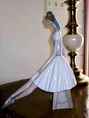 LLADRO NAO RETIRED RARE LARGE BALLERINA DESIGNS BY SALVADOR FURIÓ SPAIN STUNNING