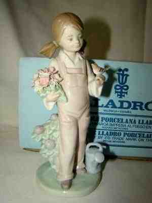 Lladro Figurine Spring cheapest #5217 Girl With Flowers and Blue Jay Bird. Rare! Mint! N