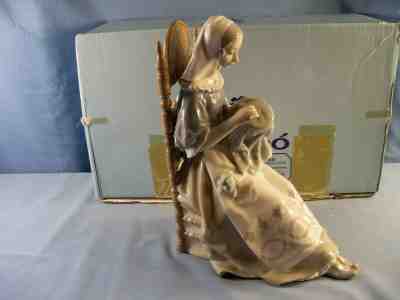 Large Lladro #4865 Insular Embroideress Embroidery Sewing Lady - EXC w/ Box