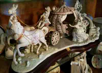 lladro figurine : model #1493 / At The Stroke of Twelve.