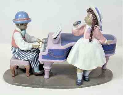 PRICE REDUCED LLADRO #5930 JAZZ DUO EXCELLENT FIGURINE BAND GIRL PIANO