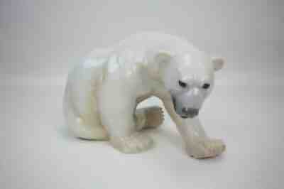 Large Bing and Grondahl B&G 1857 Polar Bear Knud Kyhn