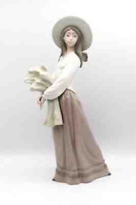 Vintage outlet Lladro Woman with Wheat by Nao Figurine