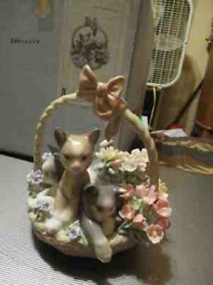 Lladro Purr-Fect Number 1.444 Kittens/Cats in Basket of Flowers Box perfect