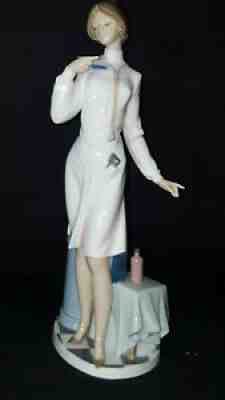 Hot LLADRÓ Nurse Woman Fine Porcelain