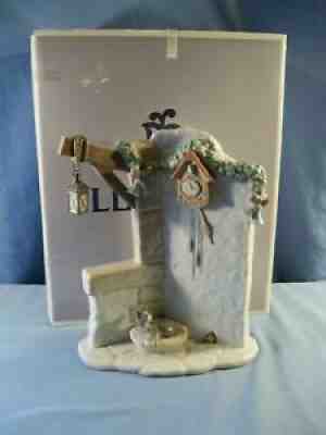 Large Lladro #6895 IT'S ALMOST TIME Santa's Magical Workshop w/ Box INV2