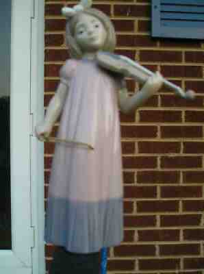 NAO By Lladro Daisa 1987 Girl With Violin Porcelain Figurine Made In Spain