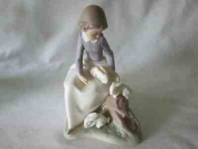 1991 Lladro Golden Memories Porcelain Girl with Rabbits Figurine Hand Made Spain