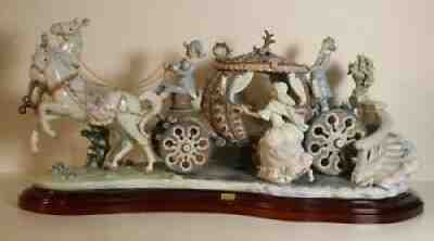 Lladro AT STROKE TWELVE #1493 RARE, RETIRED