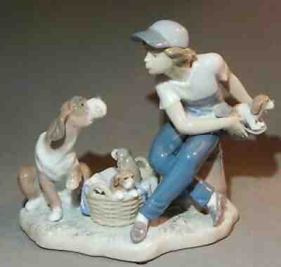 Vintage Lladro Porcelain Figurine 