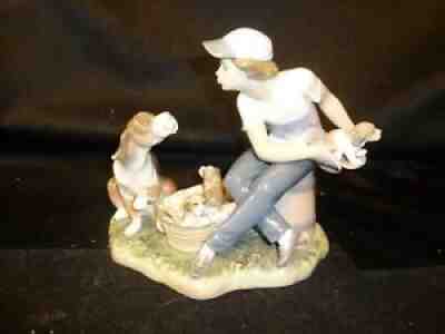 LLADRO - THIS ONE'S MINE 5575- MINT - SIGNED AND DATED~RETIRED IN '95 FOR $520