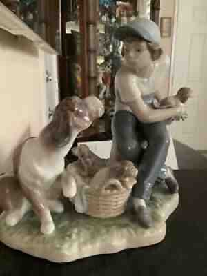 Vintage Lladro Porcelain Figurine 