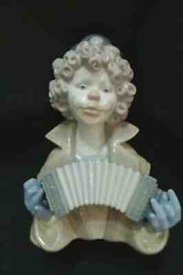 LLADRO FIGURINE 