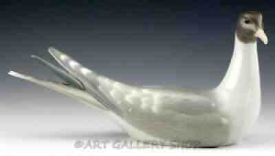 Lladro Figurine TERN SEAGULL BIRD #1051 Retired Mint Rare