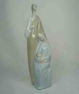 Rare And Collectible Lladro : 4585 Value Guide - Price List