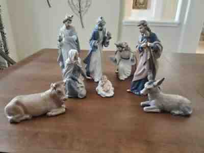 Lladro NAO 8-Piece Porcelain Nativity Set (w/ boxes)