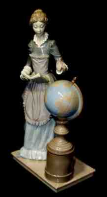 Lladro *** Rare $950 Mint***SCHOOL TEACHER Great Gift!