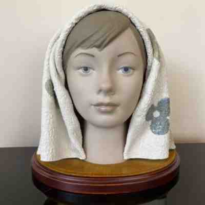 Vintage Lladro Girls Head Bust 