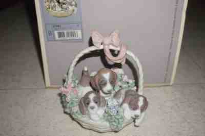 Lladro Figurine #1441 A LITTER OF LOVE Puppies in Basket DAISA 1984 MINT In Box