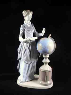 Lladro Rare $950 Mint***SCHOOL TEACHER Great Gift!