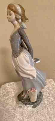 Rare And Collectible Lladro : Lladro 4922 Value Guide - Price List