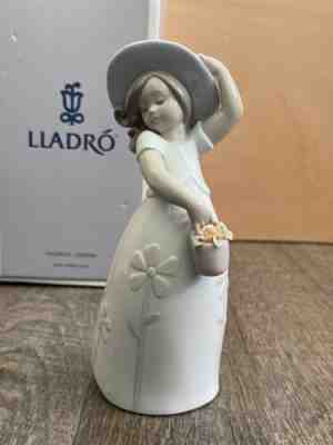 Rare And Collectible Lladro : Little Daisy Value Guide