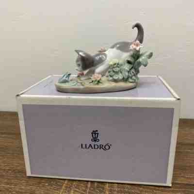 廃番希少 lladroリヤドロ キャットアンドフロッグ1442 Little devil cat =Limited Edition= | リヤドロ公式オンライン