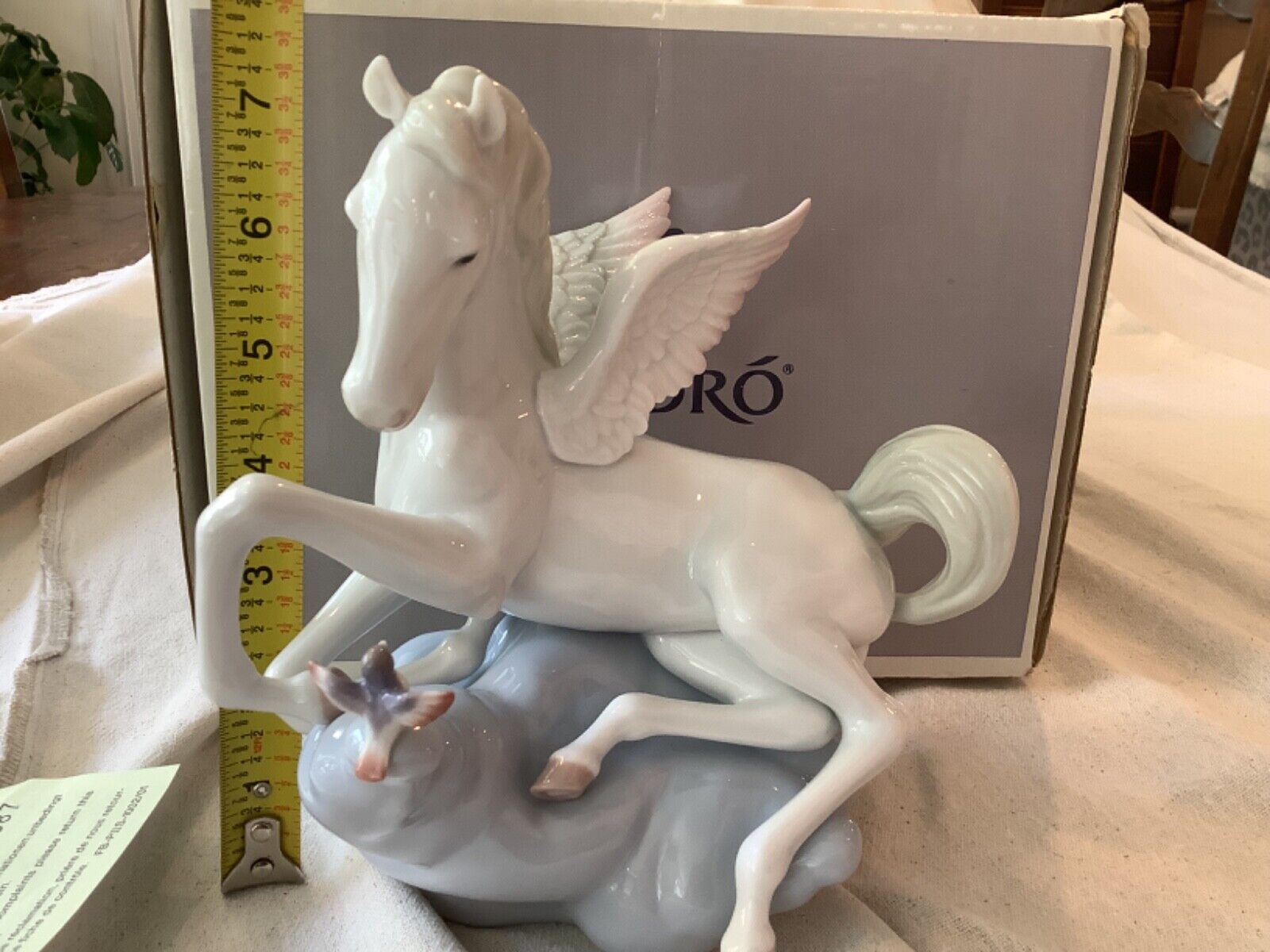 【海外限定】 リアドロ Lladro No.6242 小鳥と遊ぶペガサス 陶磁器 Rare And Collectible Lladro : WINGED COMPANIONS 6242 Lladro