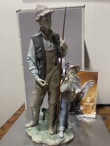 RARE Lladro #6467  Pride” - Fisherman with Boy - With Original Box